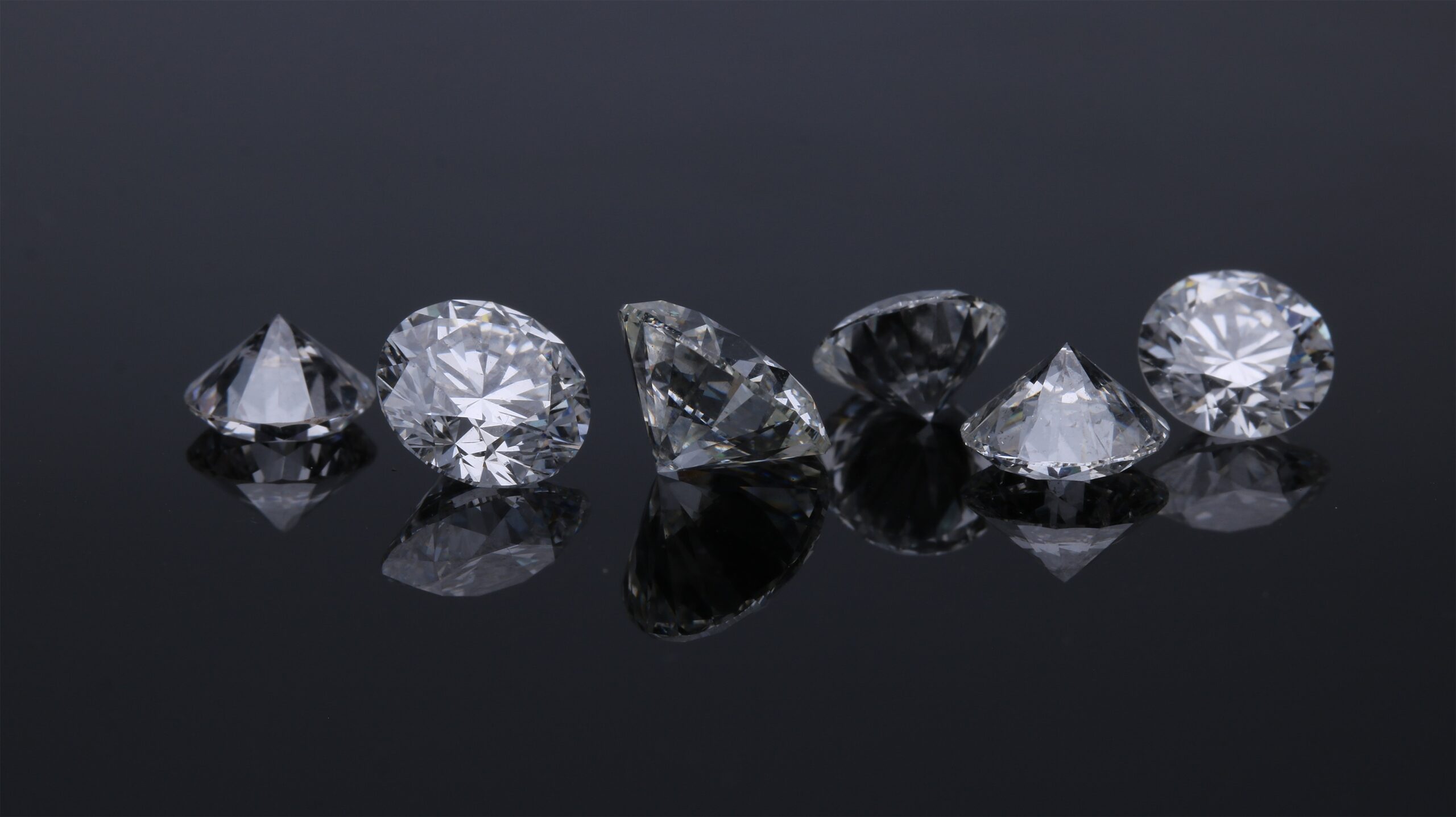 Guide to the 4 C's of Diamonds